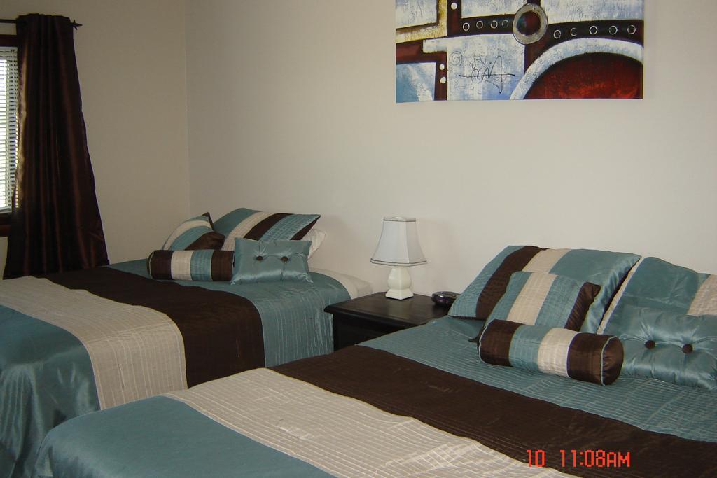 Midway Motel Radisson Habitación foto